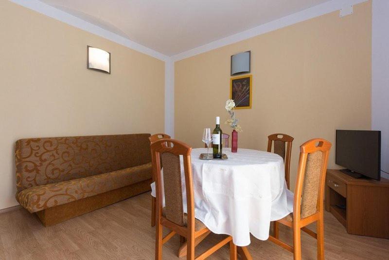 Marija F4 Apartment Krk Town Exterior photo